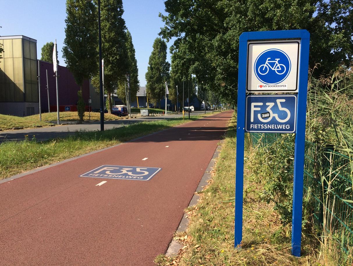 F35Fan Hengelo: Hengelo beloont fietsers!