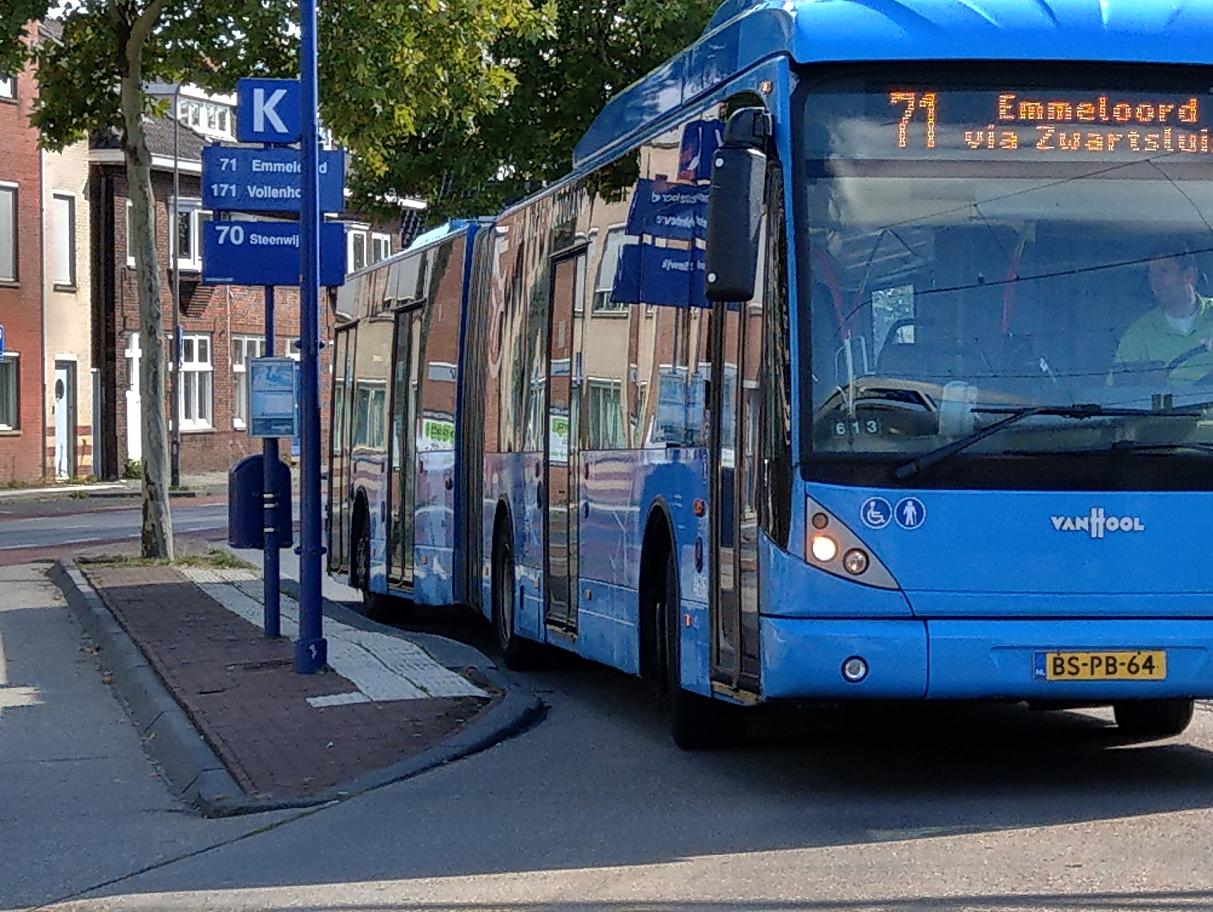 Reisinformatie systeem (DRIS) busstation Zwolle 