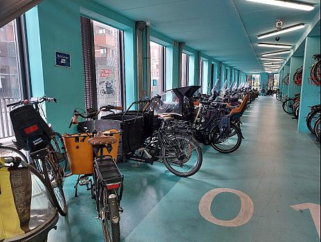 Waar stal ik mijn fiets? Keypoint schrijft een handreiking voor buitenmodelfietsen in stallingen